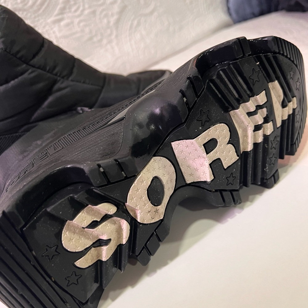 Sorel Women's Black Winter Rain Boots with Branded Lug Sole